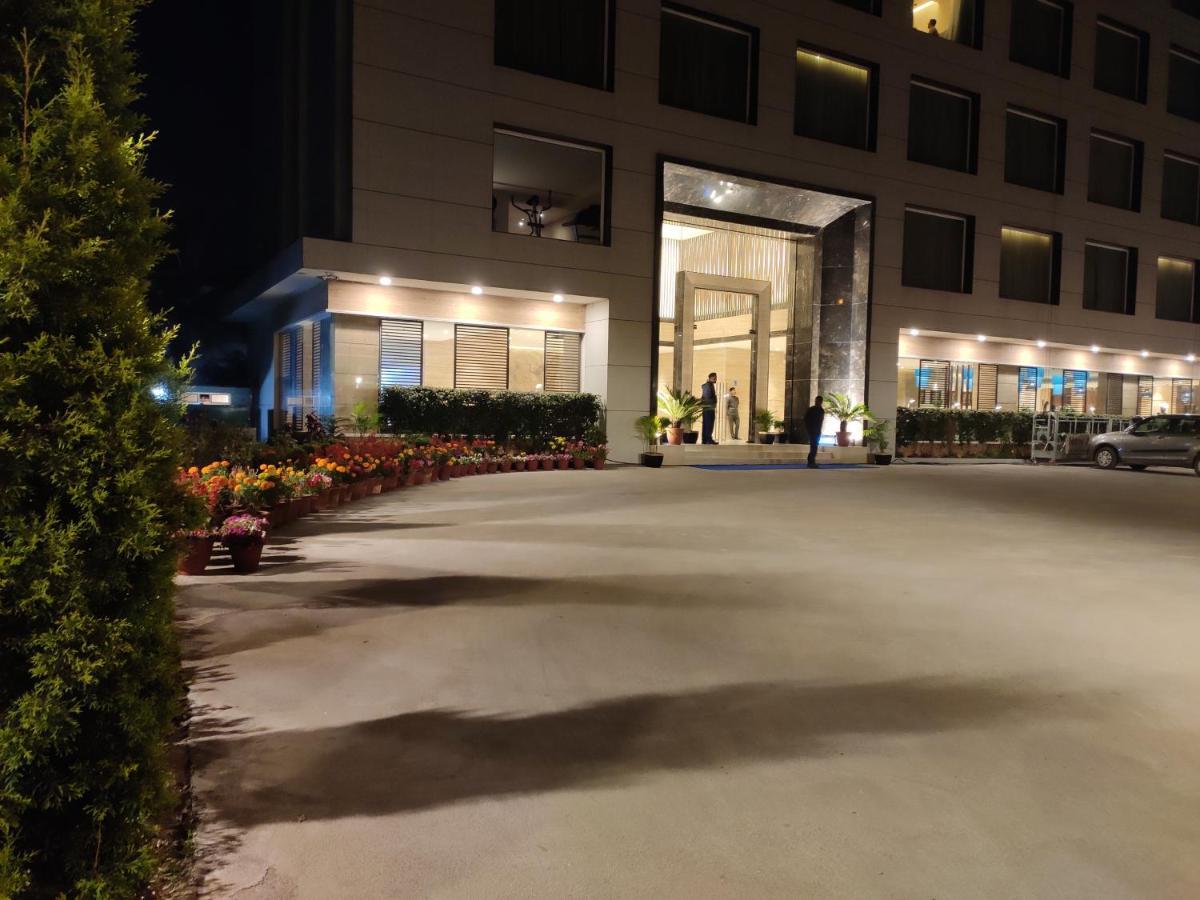 Novanta Jamshedpur Exterior photo